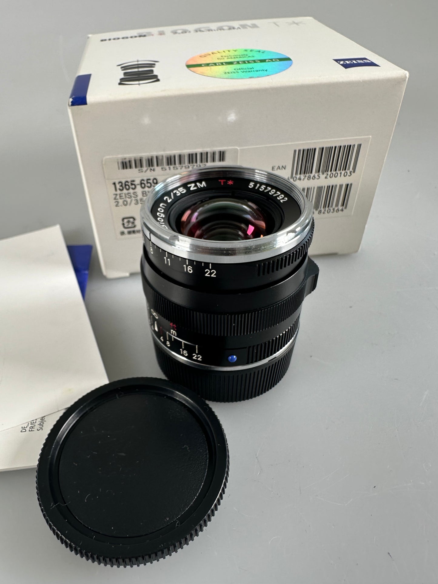 Carl Zeiss Biogon 35mm f2 ZM black for Leica M