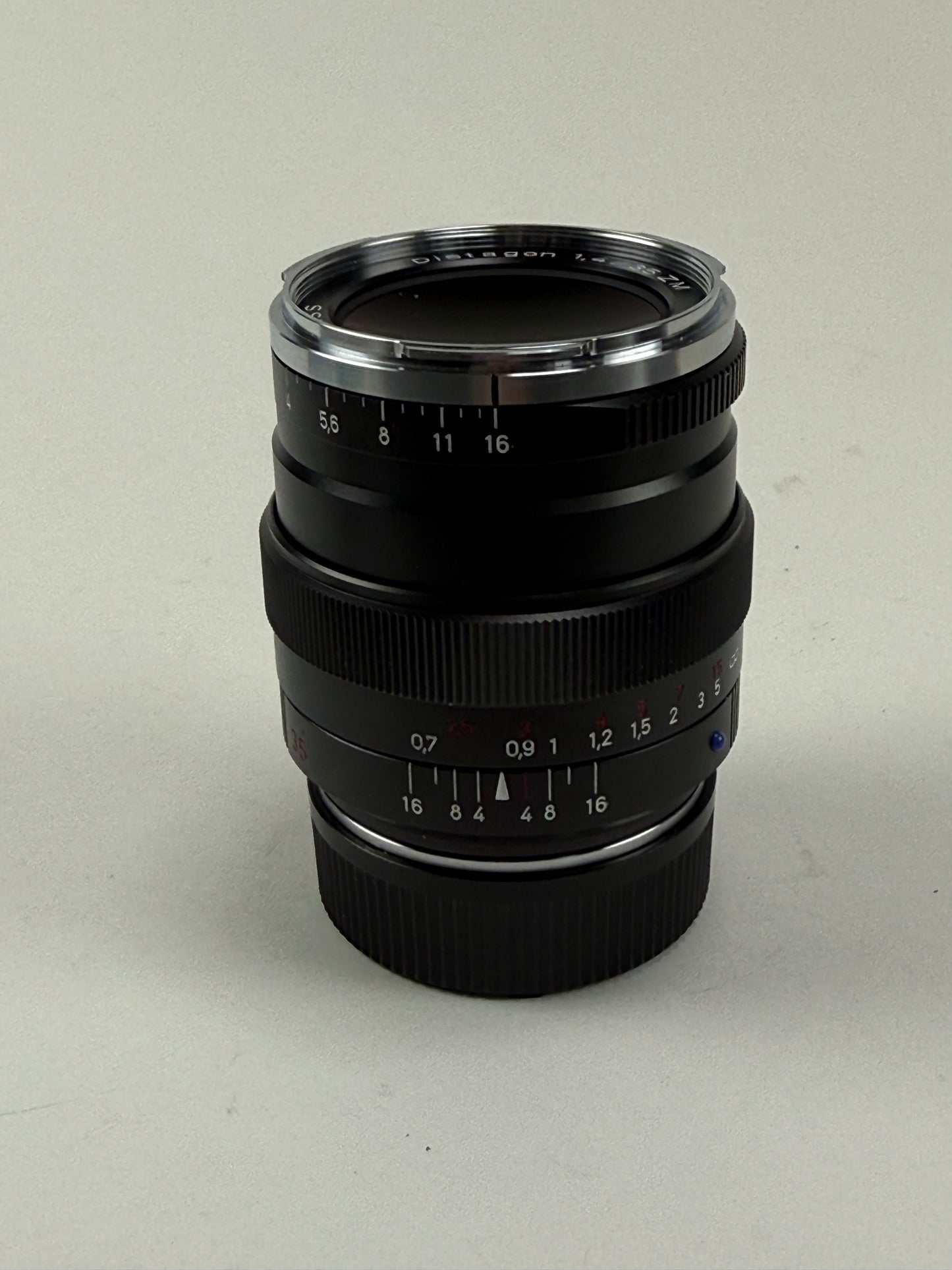 Carl Zeiss Distagon 35mm f1.4 ZM black for Leica M