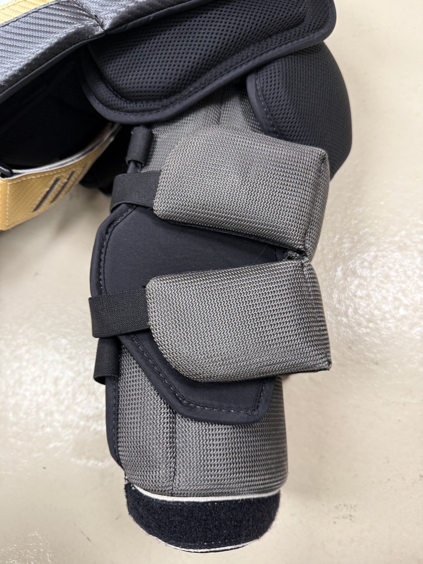 Brian's B Star 2 Intermediate Goalie Chest & Arm Protector Pads