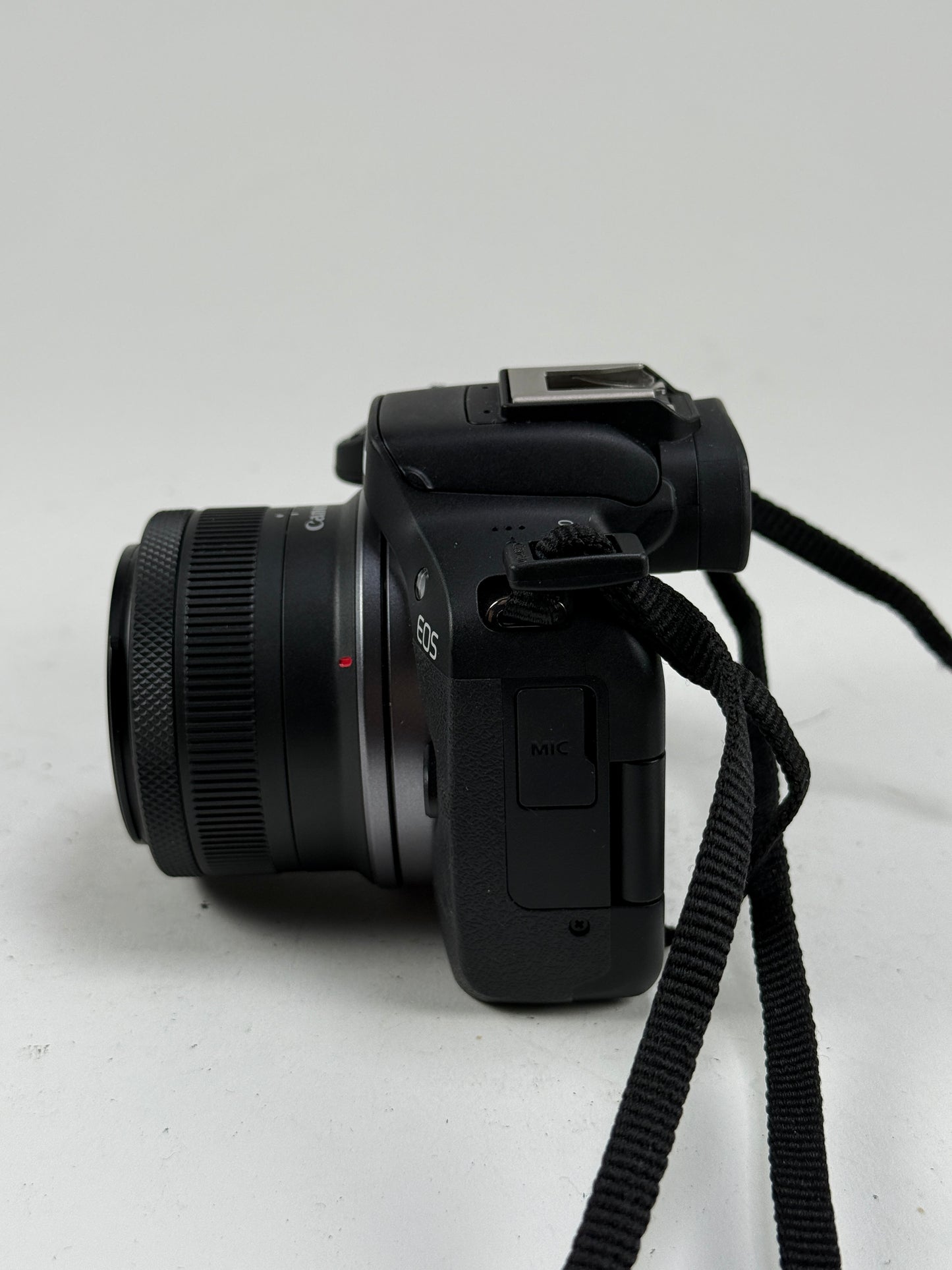 Canon R50 Black + RF-S 18-45mm + Lens Kit
