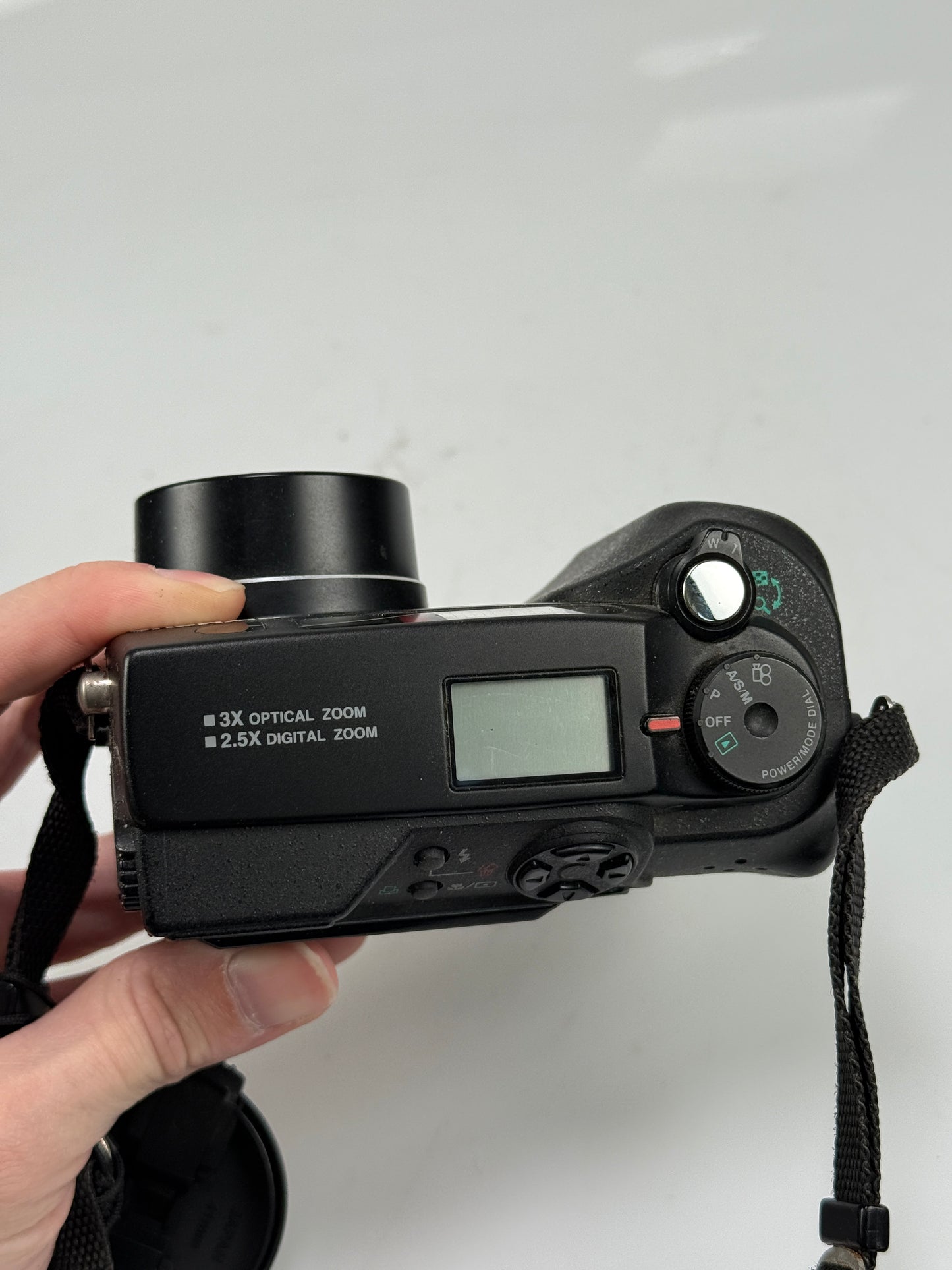 Olympus Digital Camera Camedia C-3040 3.3MP Black