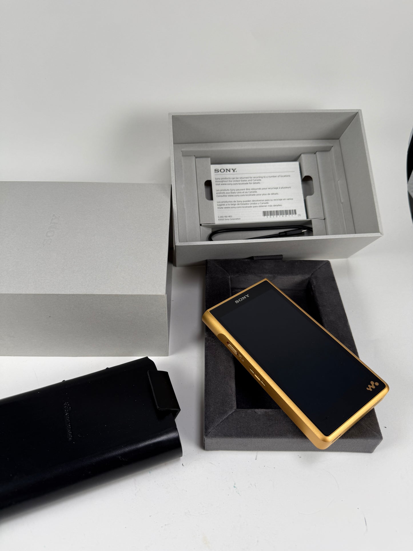 Sony Walkman NW-WM1ZM2 Signature Series 256GB Android Audio Player w/Box