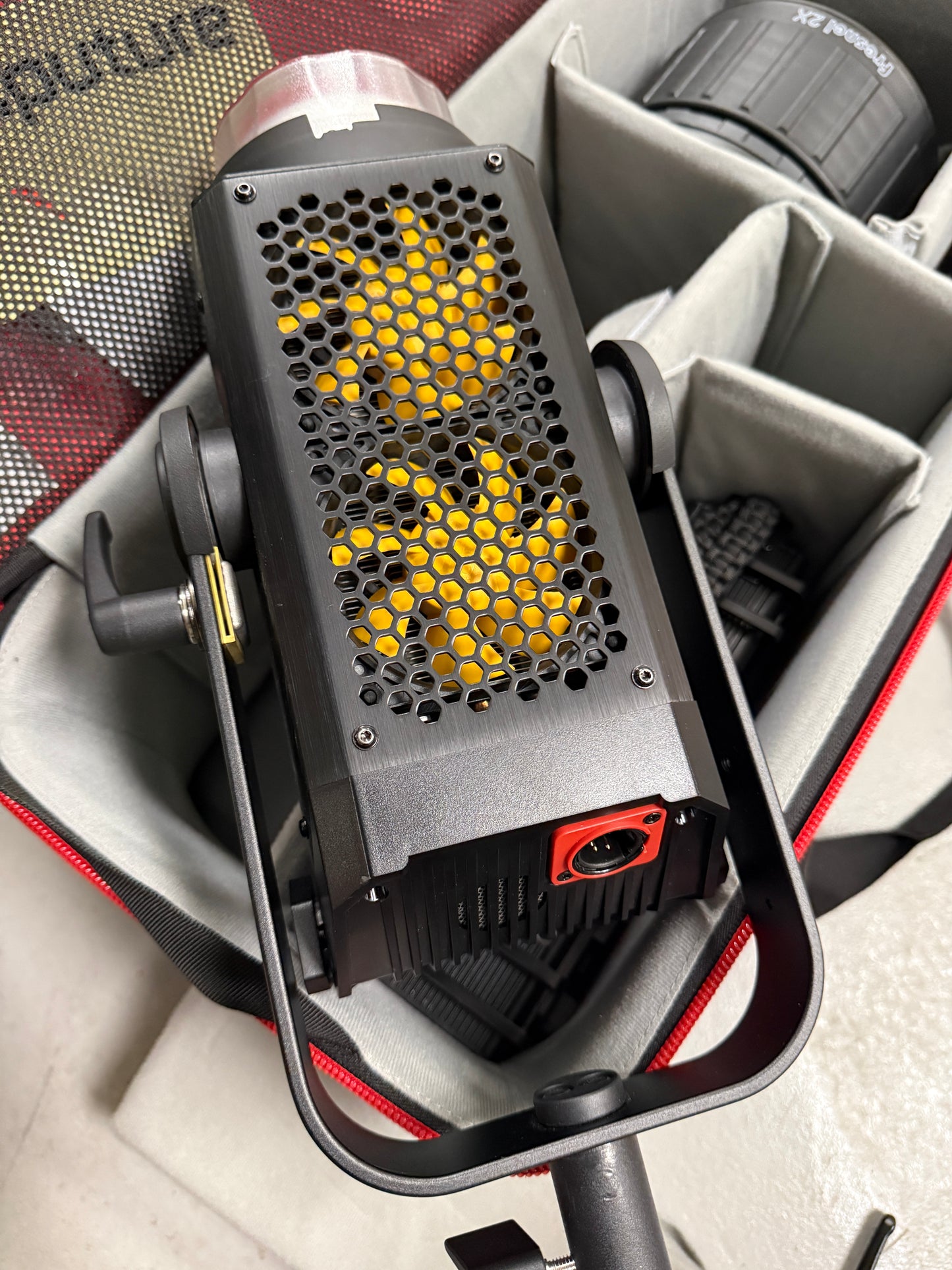 Aputure Light Storm 300x Bi-color LED Light Kit V Mount w/ Aputure 2x Fresnel