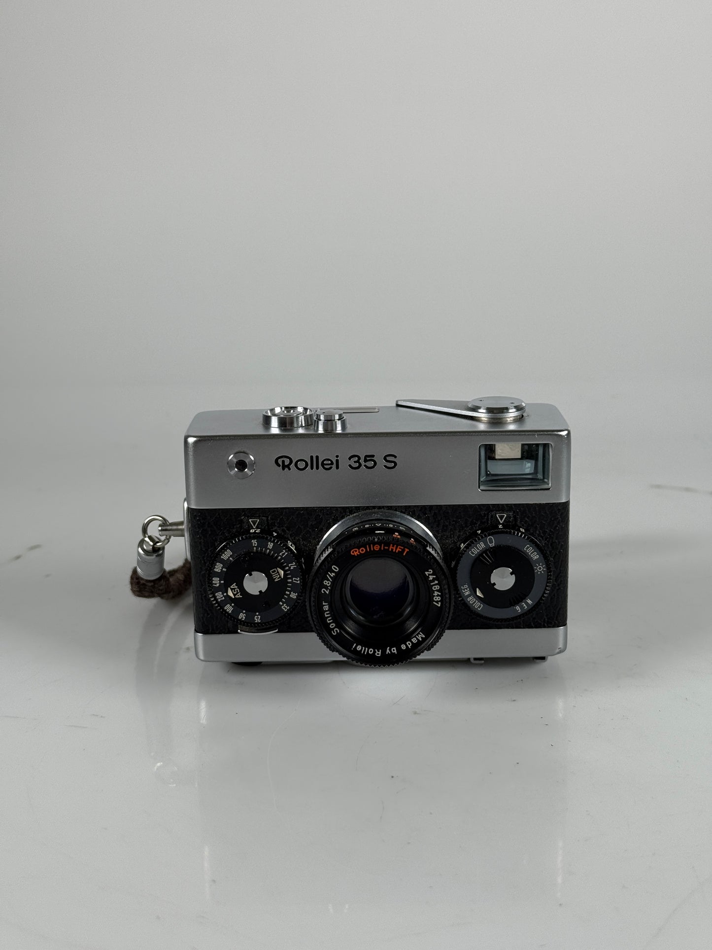 Rollei 35 35S 40mm Sonnar f2.8 HFT Lens chrome silver