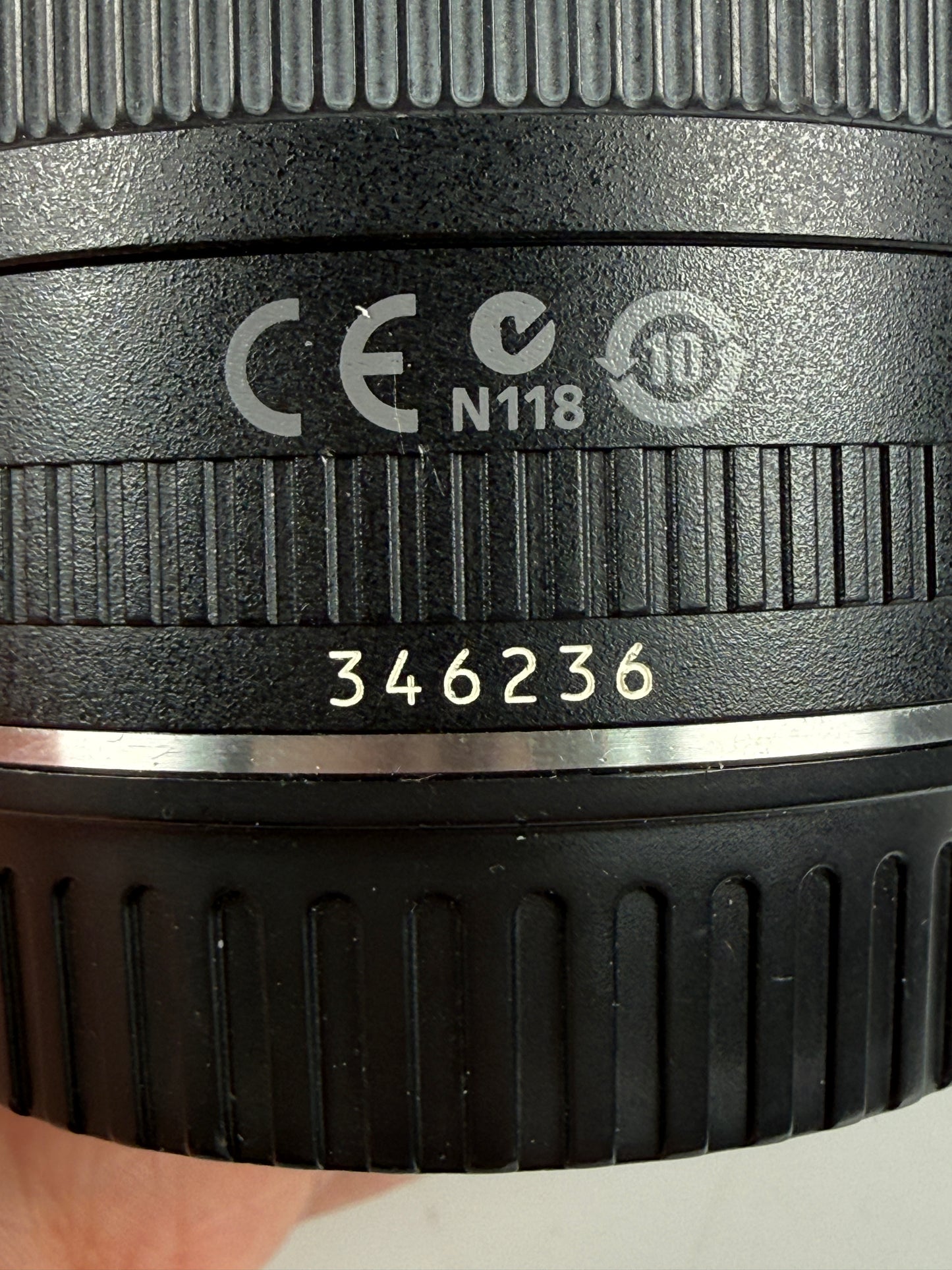 Canon EF 50mm f2.5 Compact MACRO AF Lens
