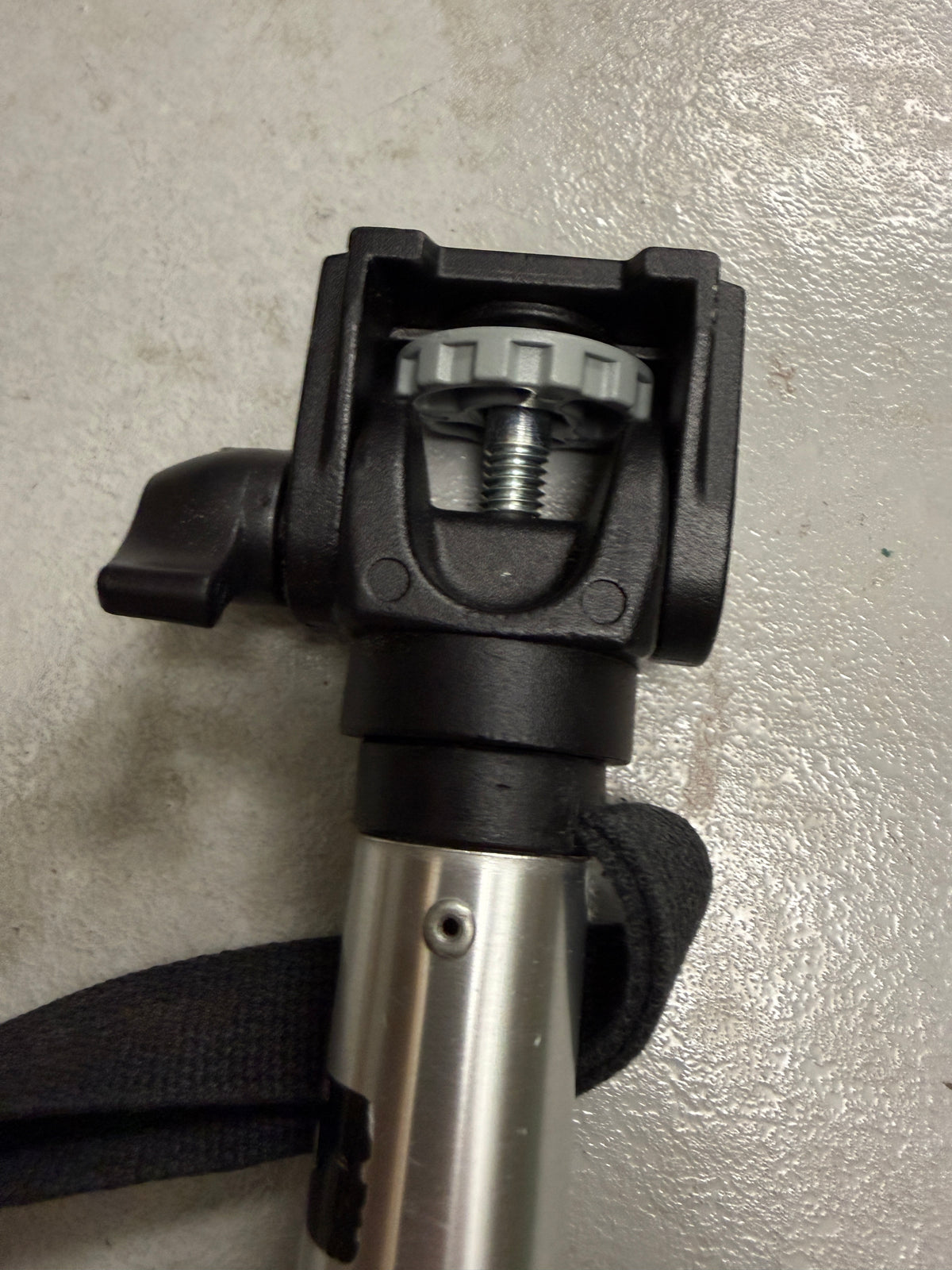 BOGEN Monopod Professional Model 3016 by Manfrotto w/ 234 head