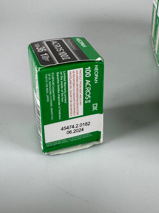 Fujifilm Neopan 100 Acros II Black and White Negative Film, 135 Roll Film, 36 Exposure