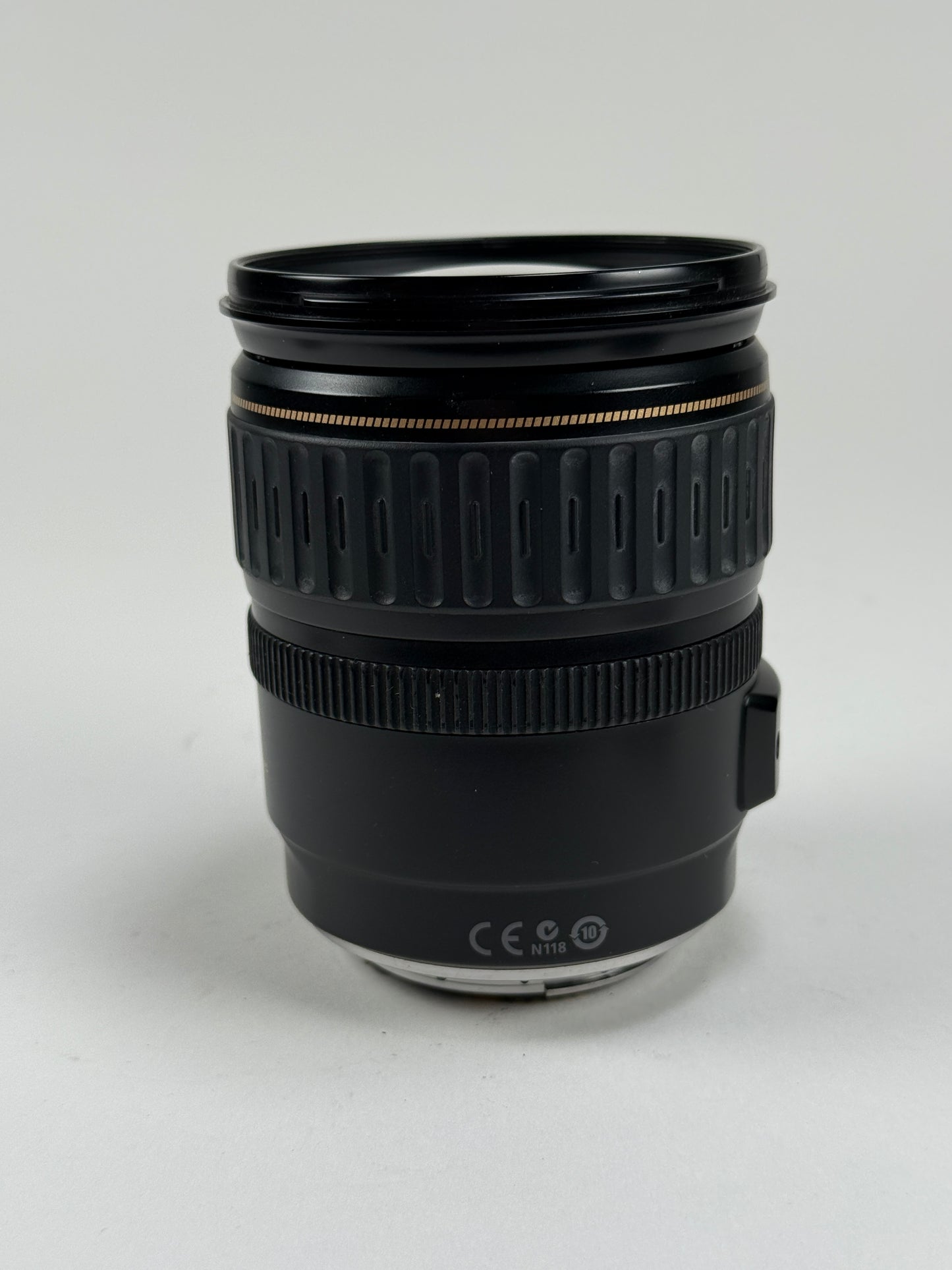 Canon EF 28-135mm f3.5-5.6 IS USM lens