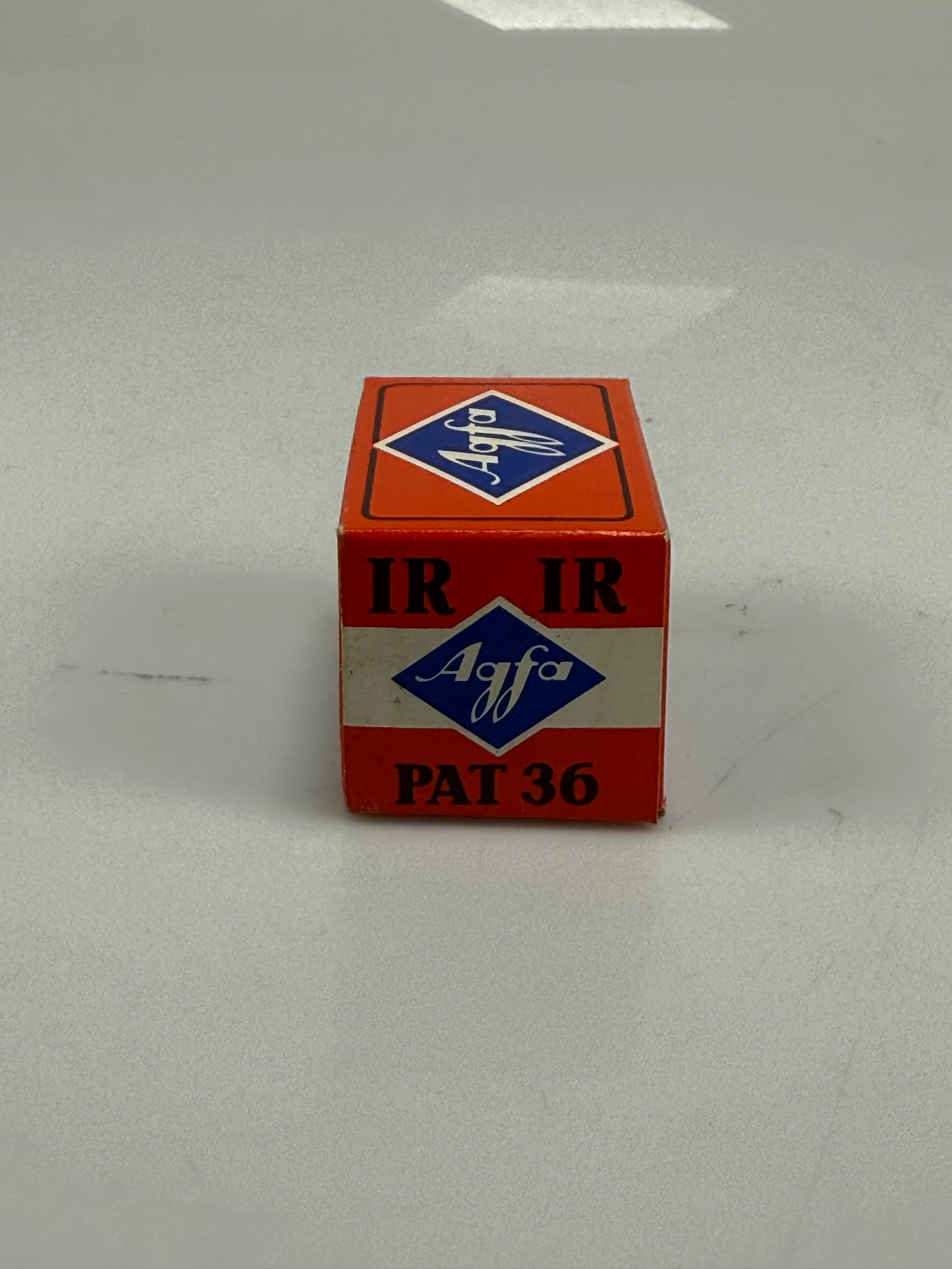 AGFA Isopan Record IR PAT 36 135-36 Panchromatic B&W Film (metal canister)