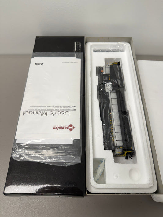 PRECISION CRAFT MODELS HO 212 Pennsylvania EMD SD7 PRR DIESEL LOCOMOTIVE #8589