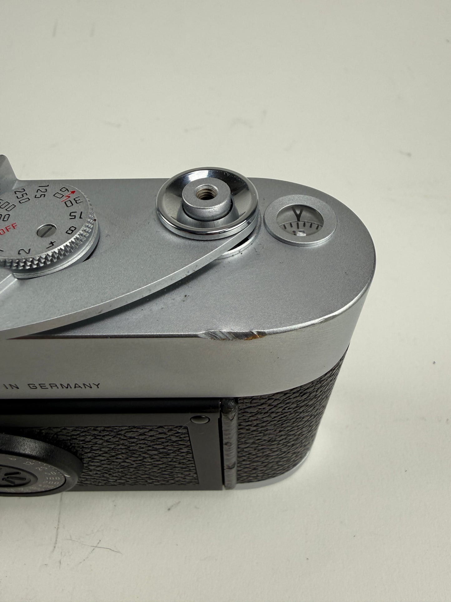 Leica MP 0.72 Rangefinder Film Camera Chrome