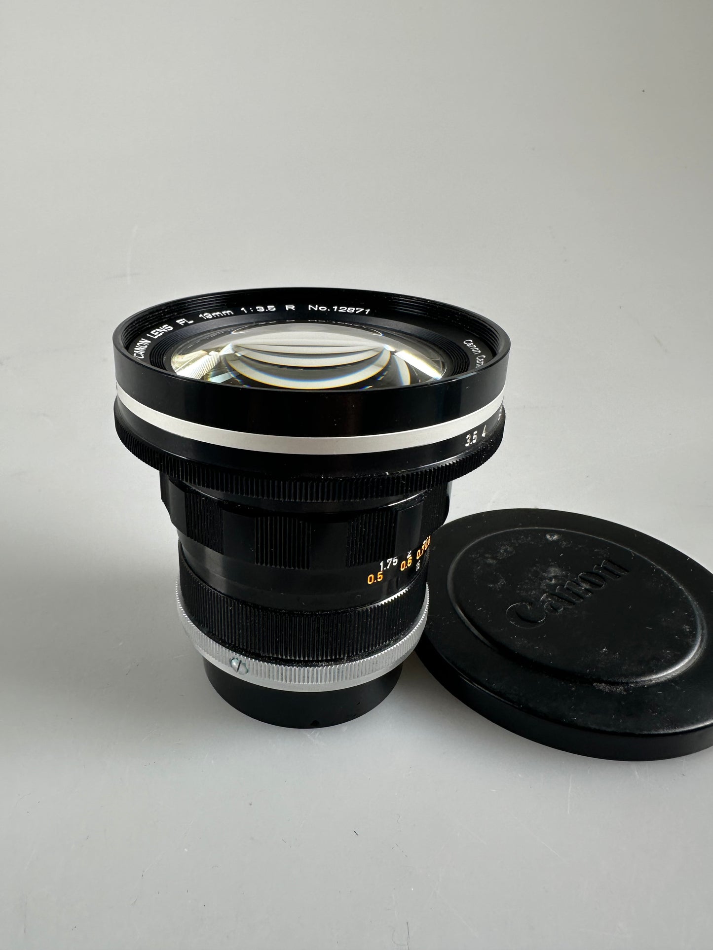 Canon FL 19mm F3.5 R Wide Angle Lens FD Mount