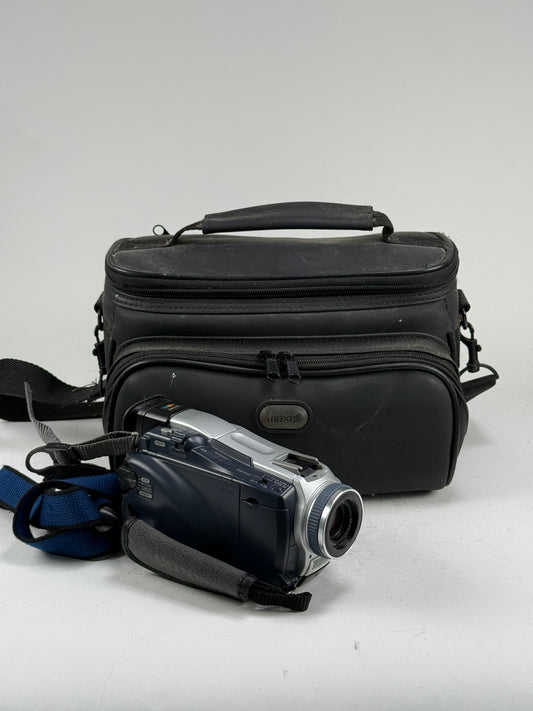 SONY Handycam DCR-TRV18 Digital Camcorder mini DV Camcorder
