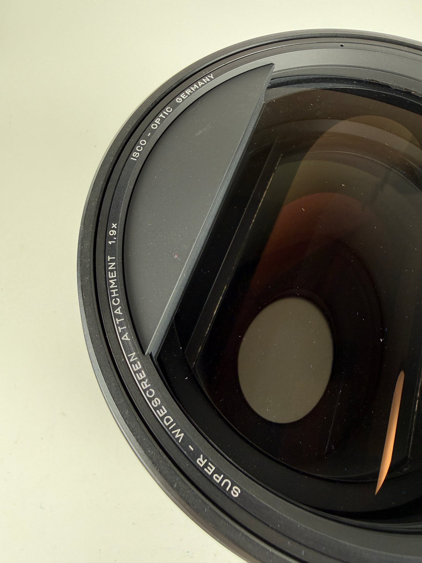 ISCO 1.9X Anamorphic Lens Super - Widescreen Attachment DLP Cinema