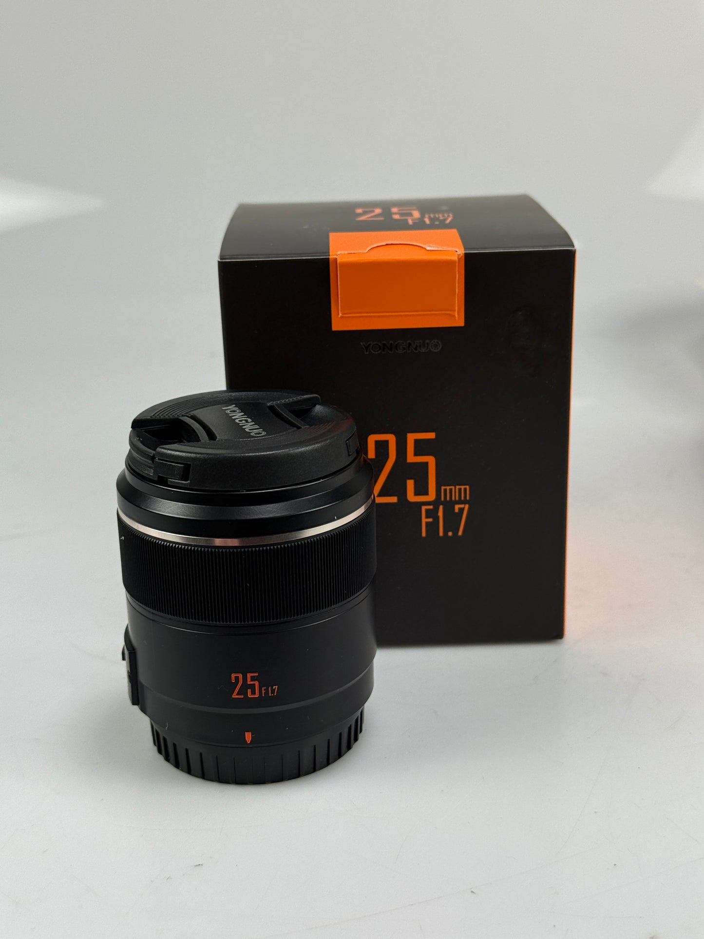 Yongnuo 25mm f1.7 STM Prime Wide Angle Digital Camera Lens M4/3 Mount