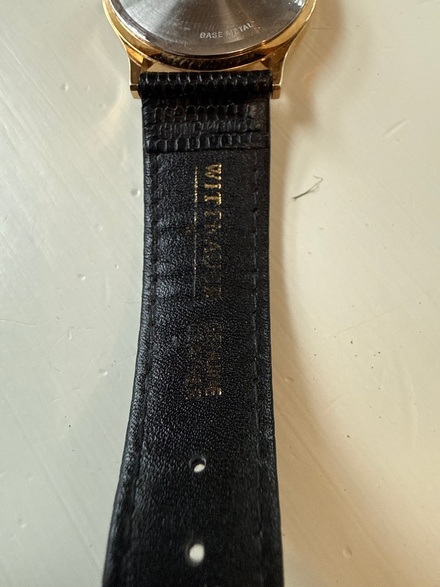 Wittnauer Pegasus Mens Dress Watch 33mm Gold Tone Dial Black Leather