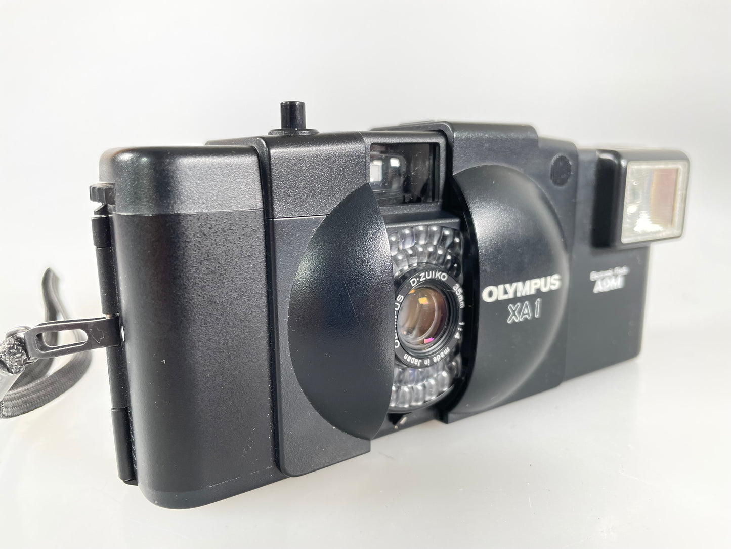 OLYMPUS XA1 35mm point & shoot Film Camera with A9M flash
