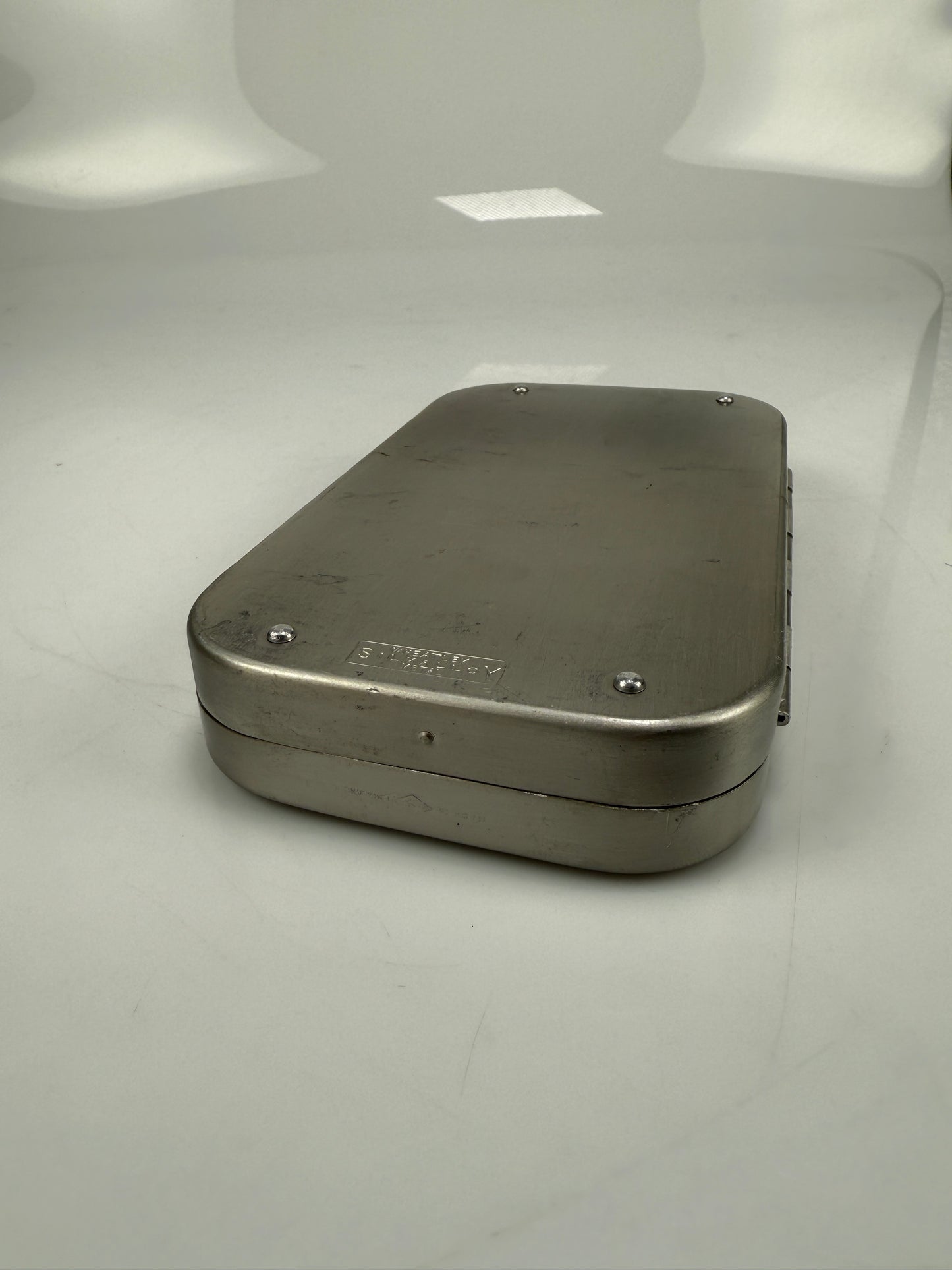 Richard Wheatley Silmalloy Aluminum Fly Box with Rat flies