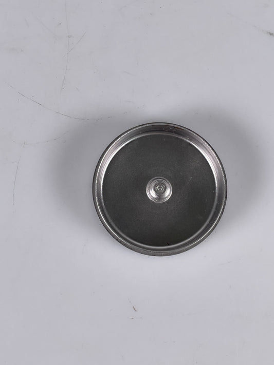 Leica screw in front lens cap for E39 marked Canada