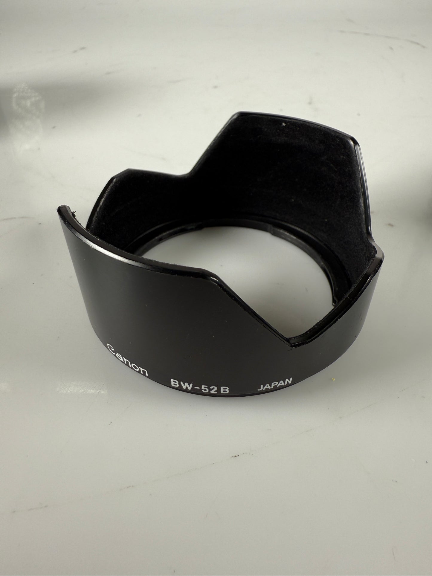 Canon BW-52B lens hood shade