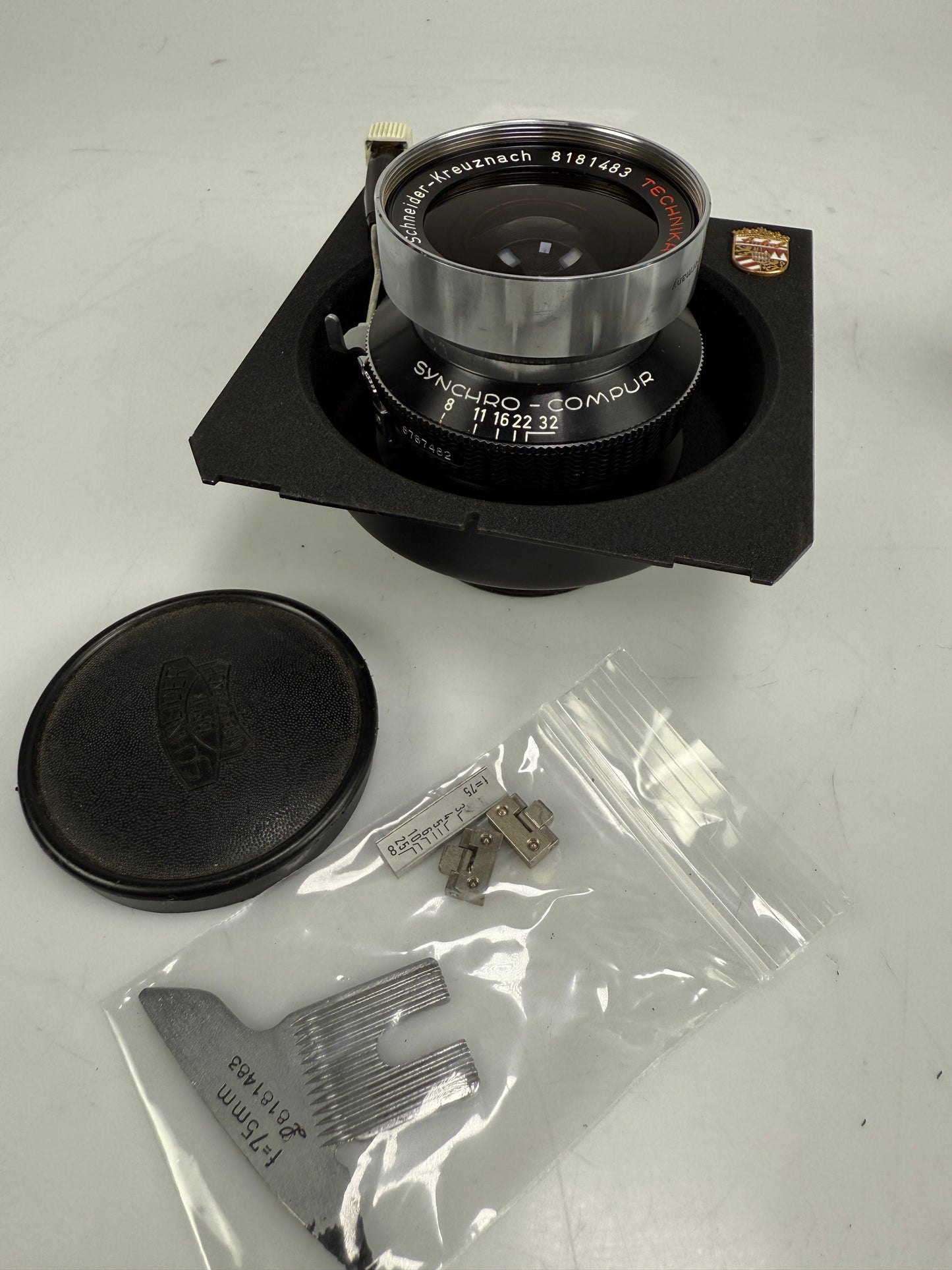 Linhof select Schneider Super Angulon 75mm f8 Large format lens, with cam RARE