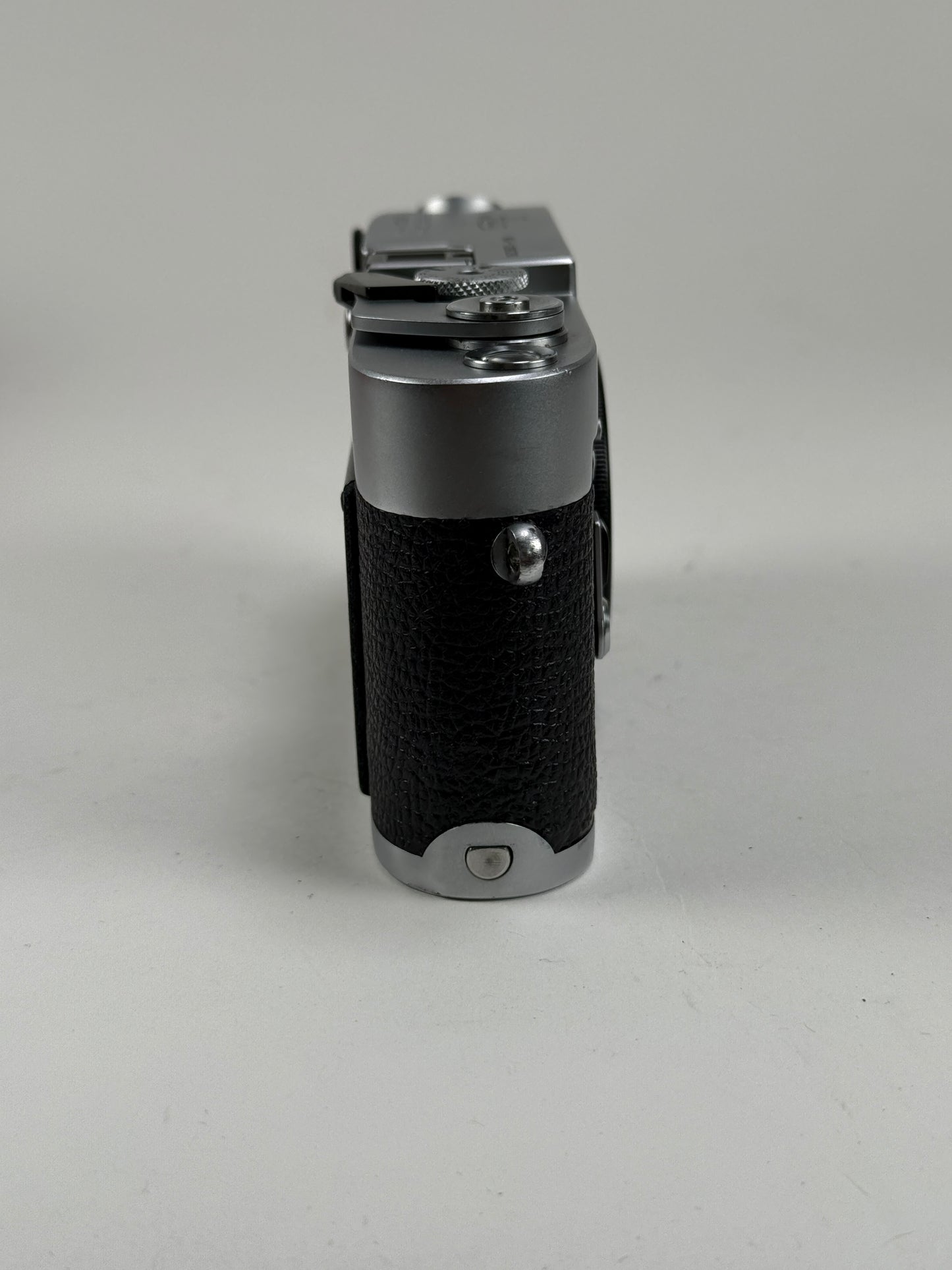 Leica M4 Chrome 35mm rangefinder film camera body DAG CLA