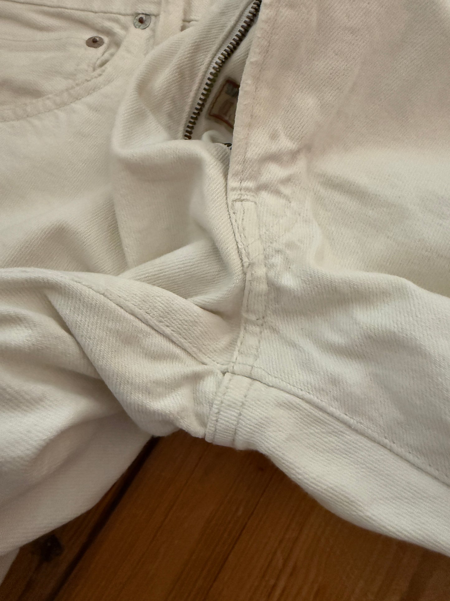 Polo Ralph Lauren white 018 Slim Straight distressed leg jeans 32 32
