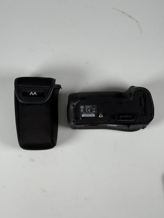 Genuine OEM Nikon MB-D12 Battery Grip for D800/D800E/D810/D810A