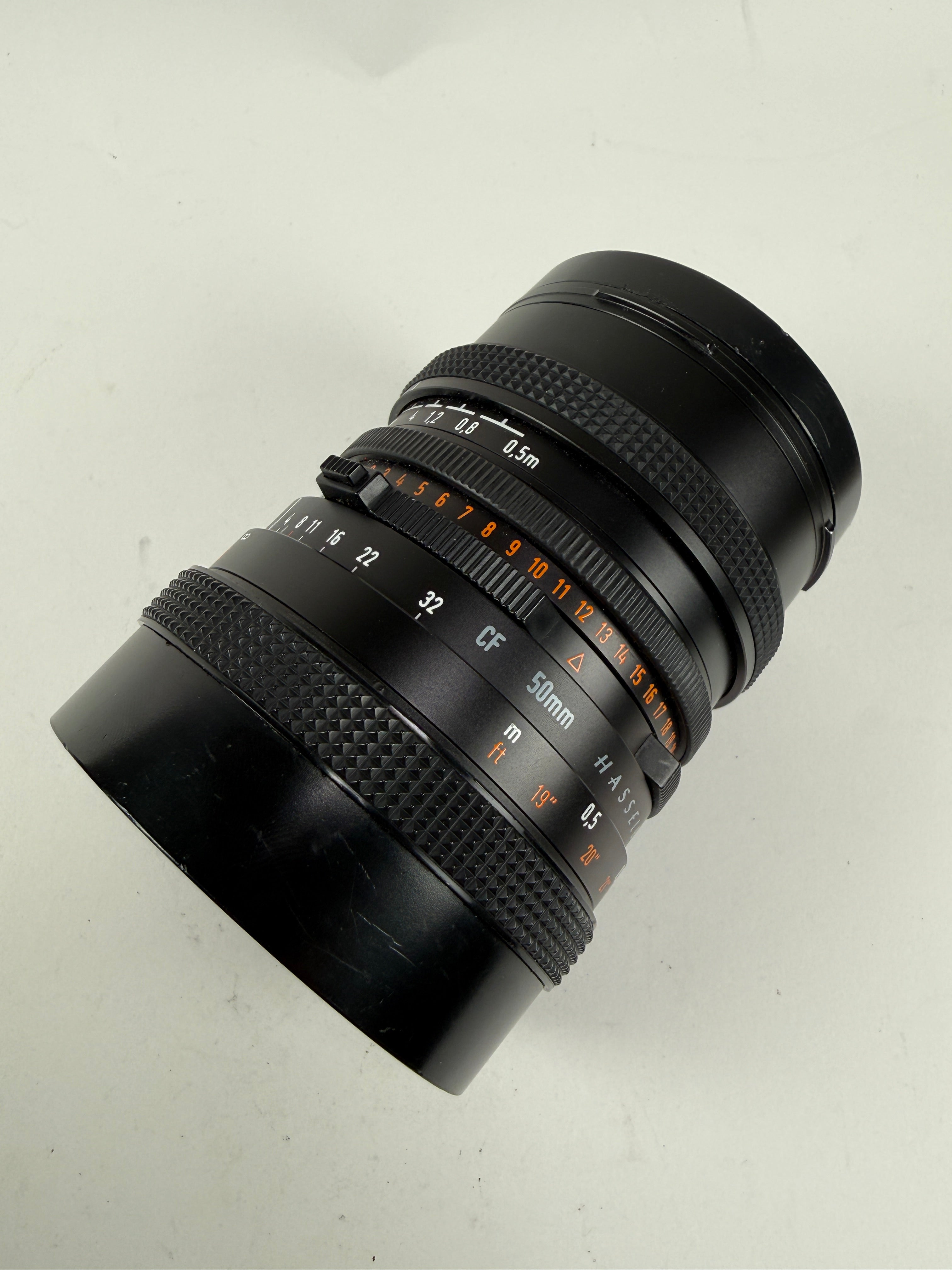 Hasselblad Carl Zeiss T* Distagon CF FLE IS 50mm F4 – Cardinal