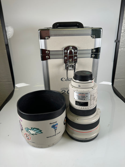 Canon EF 200mm f1.8 L Ultrasonic Camera Lens RARE