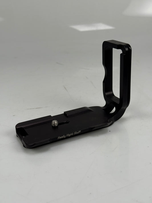 Really Right Stuff BD300 L L-Bracket for Nikon D300