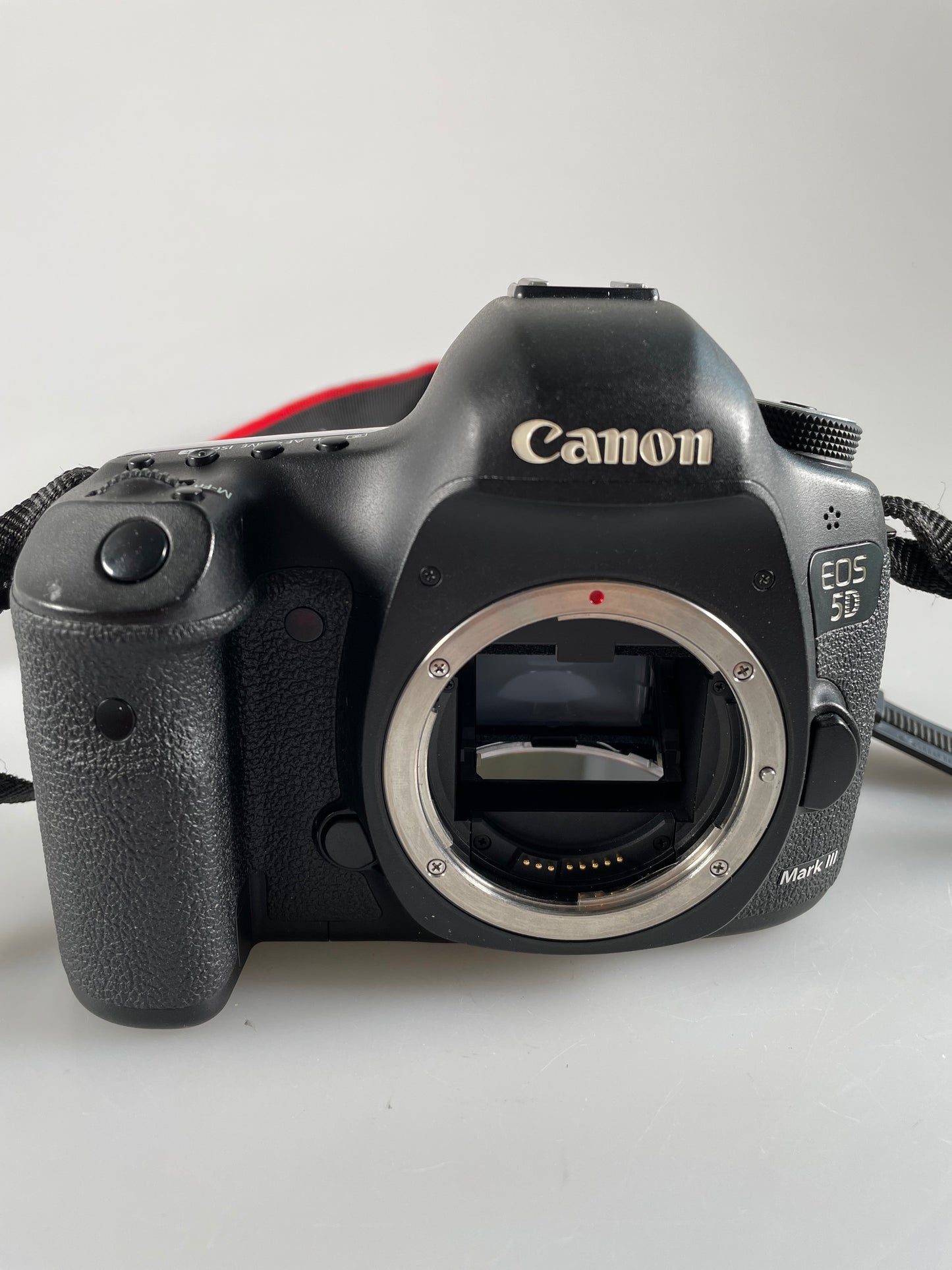 Canon 5D Mark III digital camera SLR Body full frame - Shutter count 60K