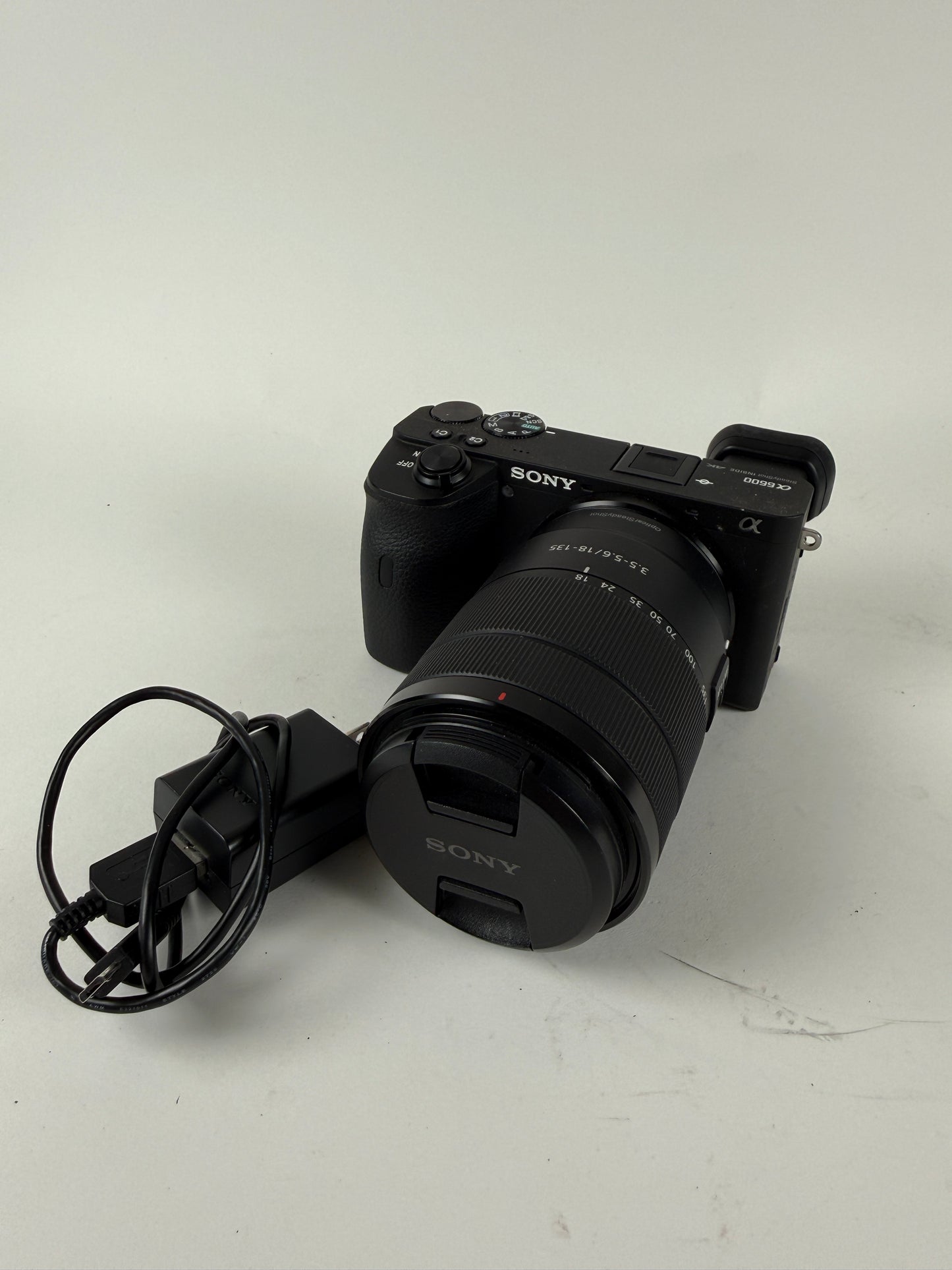 SONY a6600 ILCE-6600 with 18-135mm Lens Kit