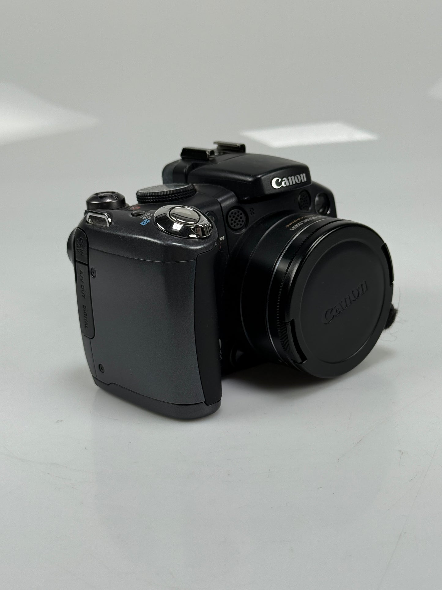 Canon PowerShot S5 IS 8.0MP 12x Zoom Flip Screen Compact Digital Camera