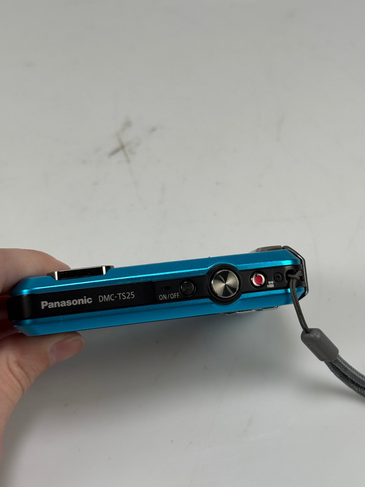 Panasonic LUMIX DMC-TS25 16.1 MP Digital Camera Blue