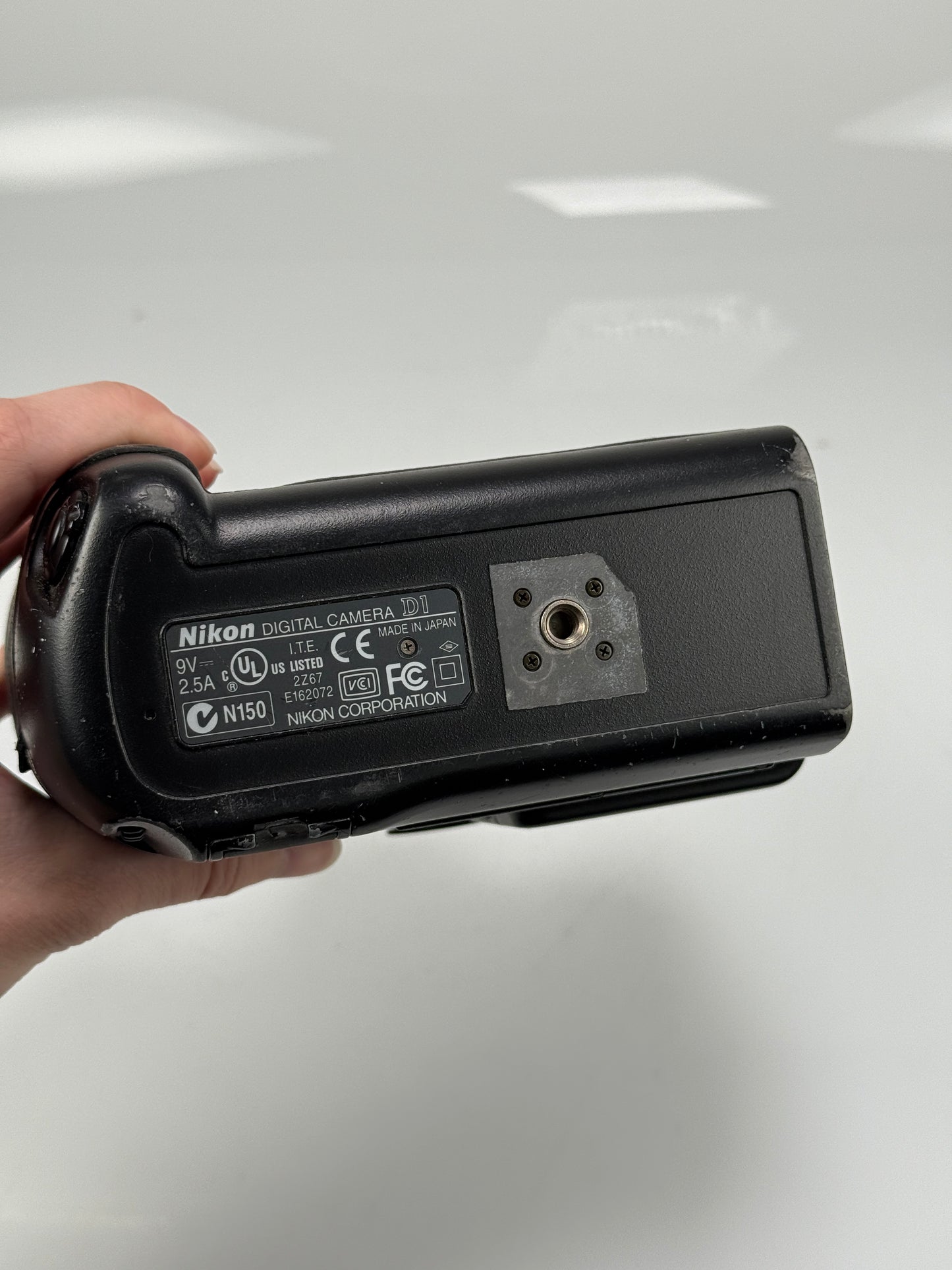 Nikon D1 Digital SLR Camera Body