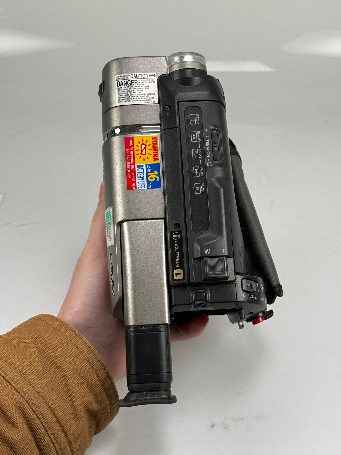 Sony CCD-TRV57 Hi8 Analog Camcorder - Record Transfer Watch Video8