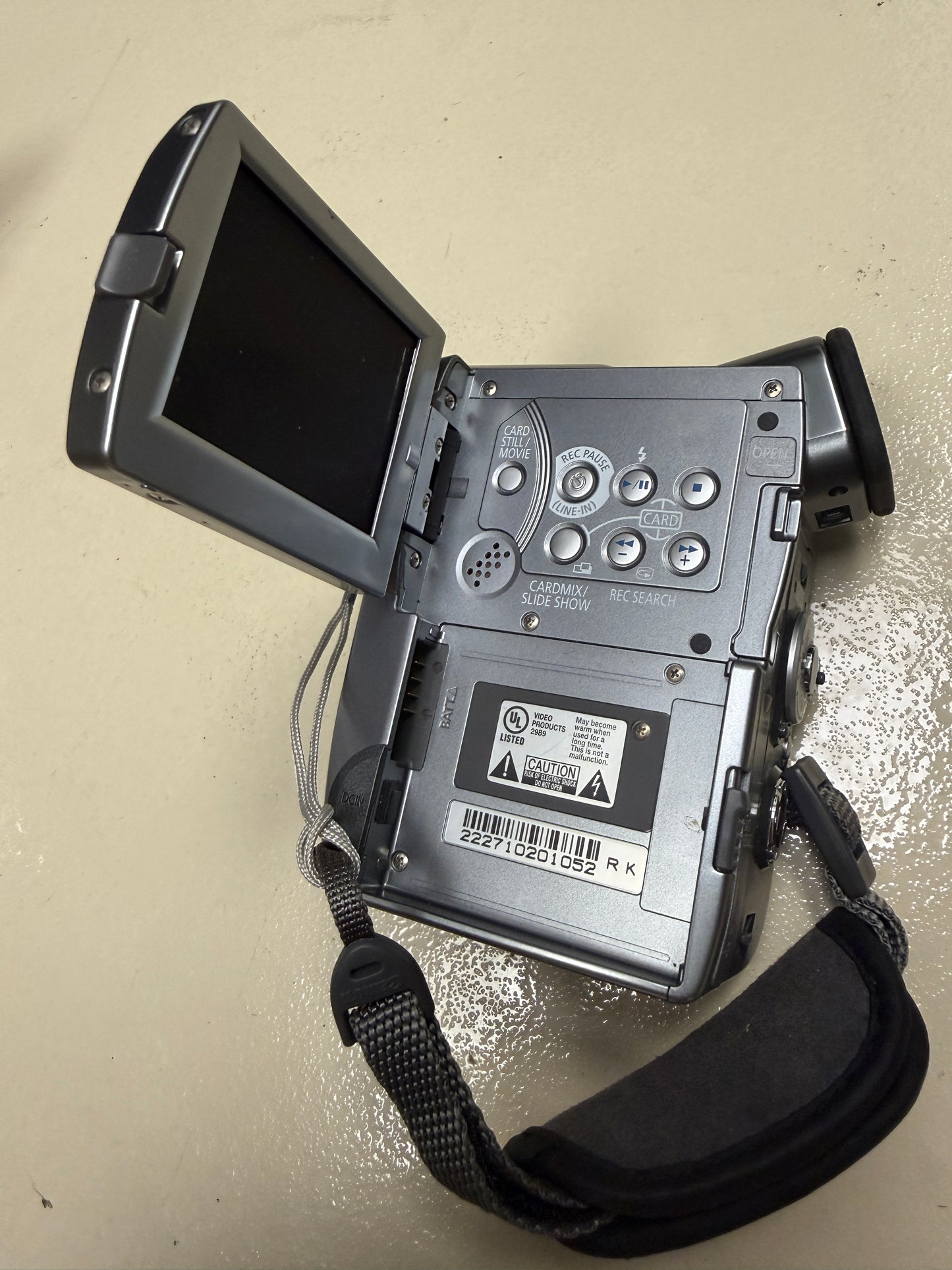 Canon Optura 300A MiniDV Camcorder Video Camera Bundle