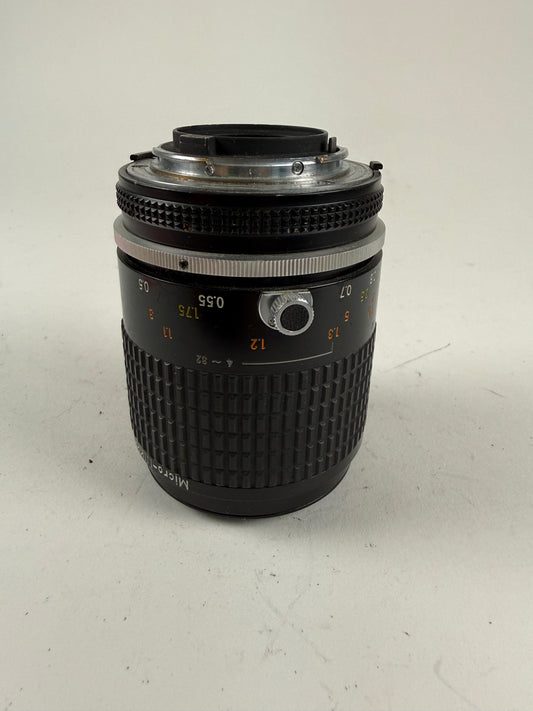 Nikon Ai-s AIS Micro Nikkor 105mm f2.8 Lens
