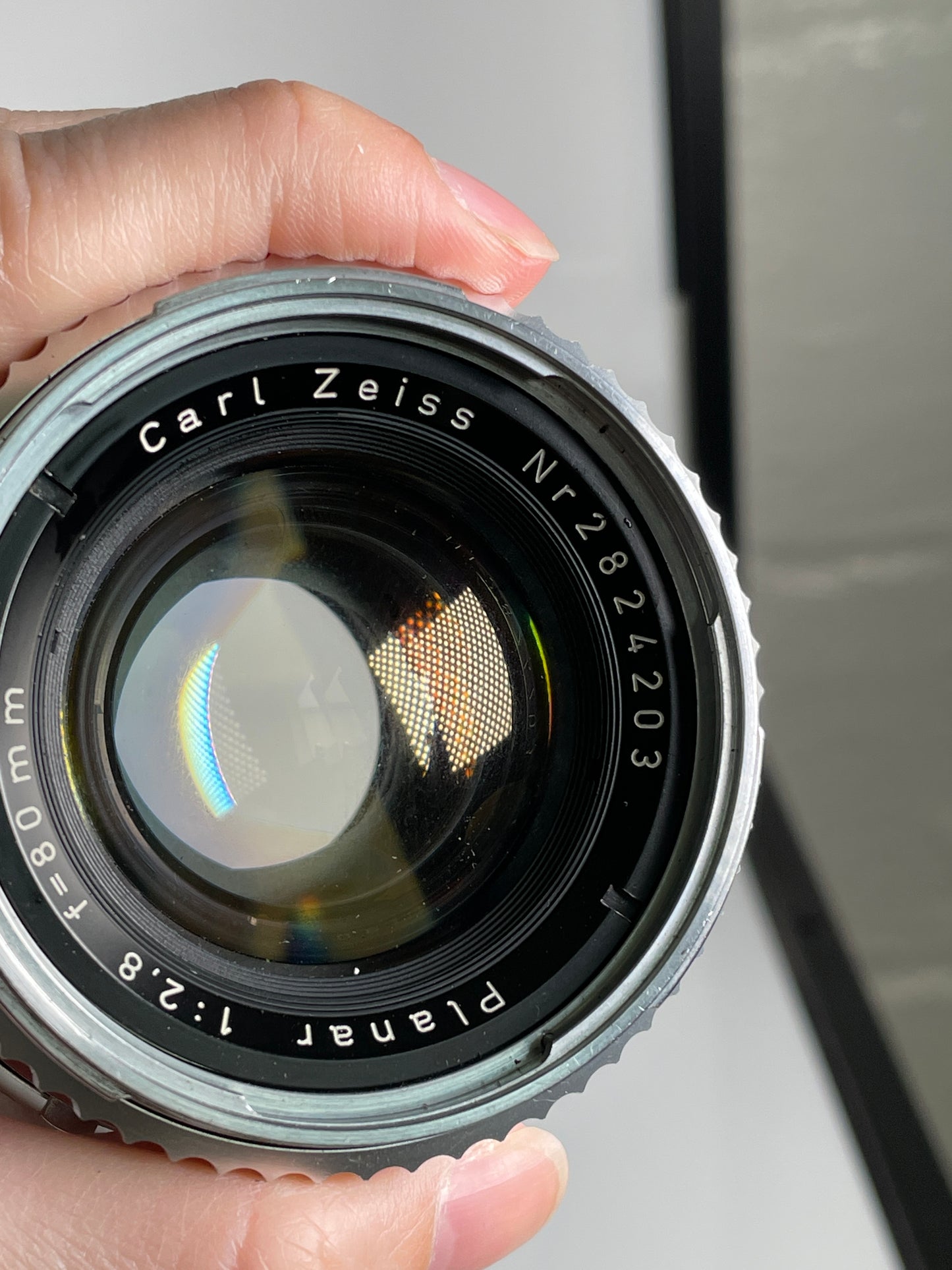 Hasselblad Carl Zeiss planar C 80mm F2.8 lens chrome