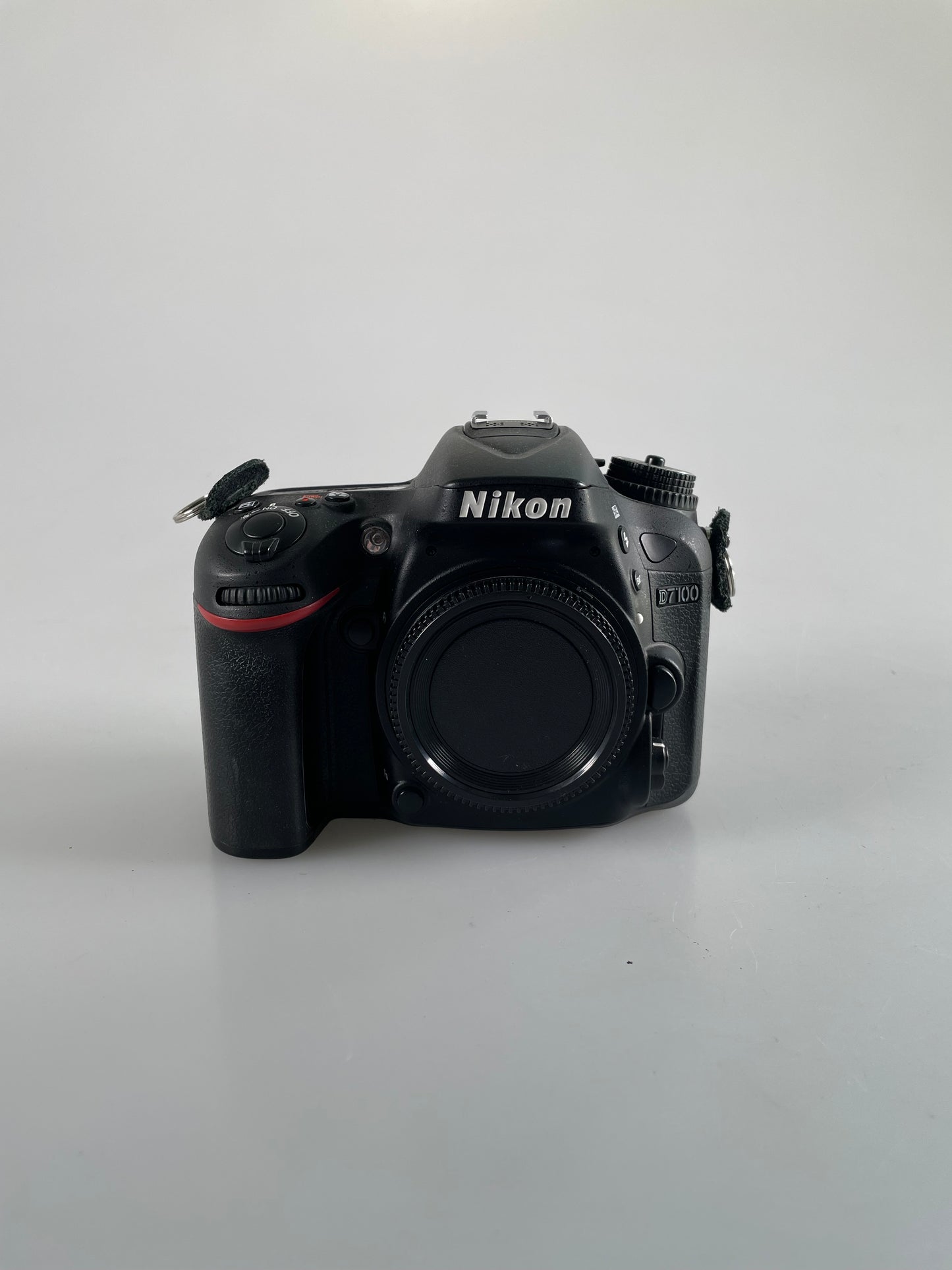 Nikon D7100 24.1MP Digital SLR Camera Body black