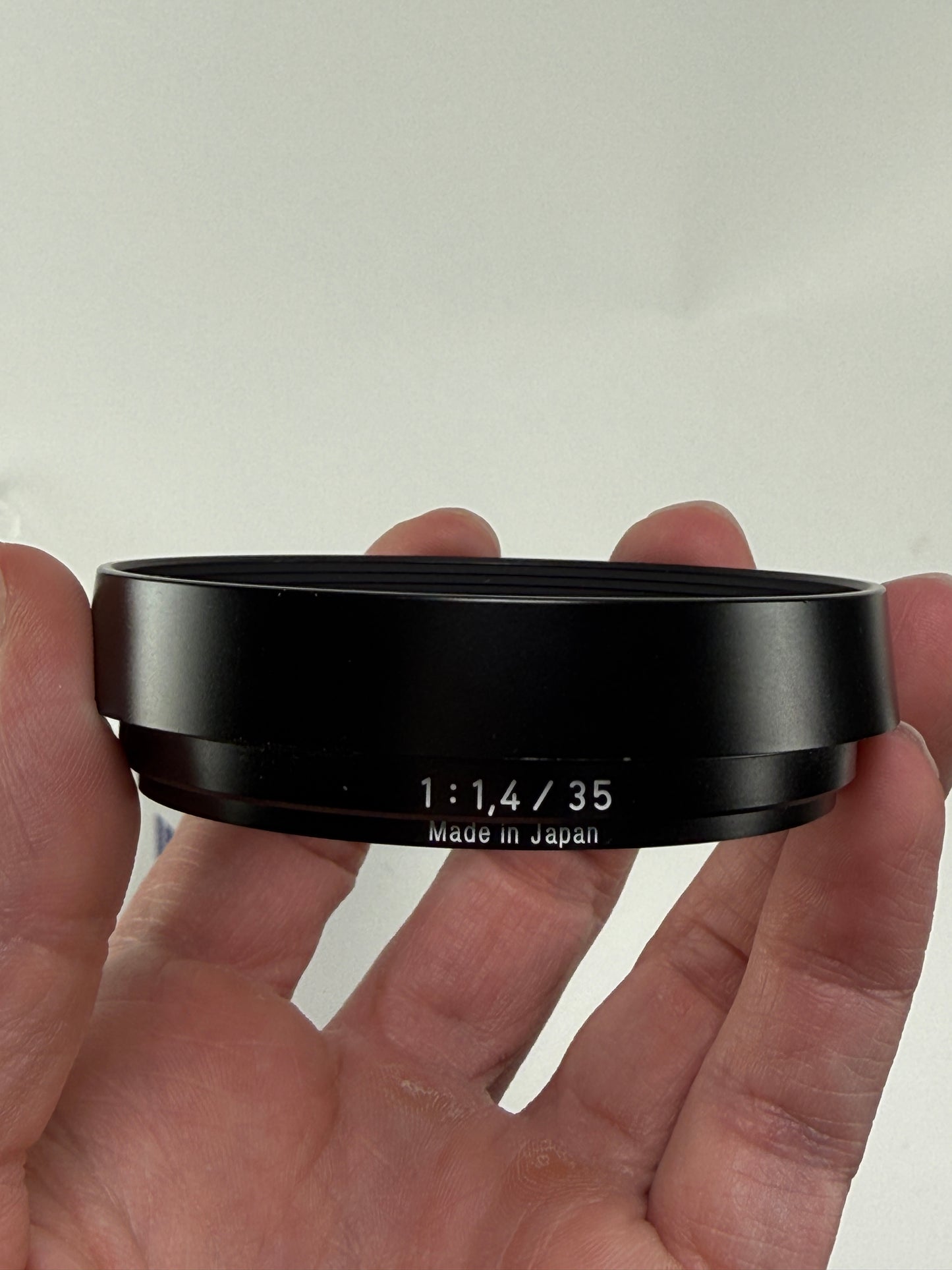 Carl Zeiss ZM Hood for 35mm f1.4 lens