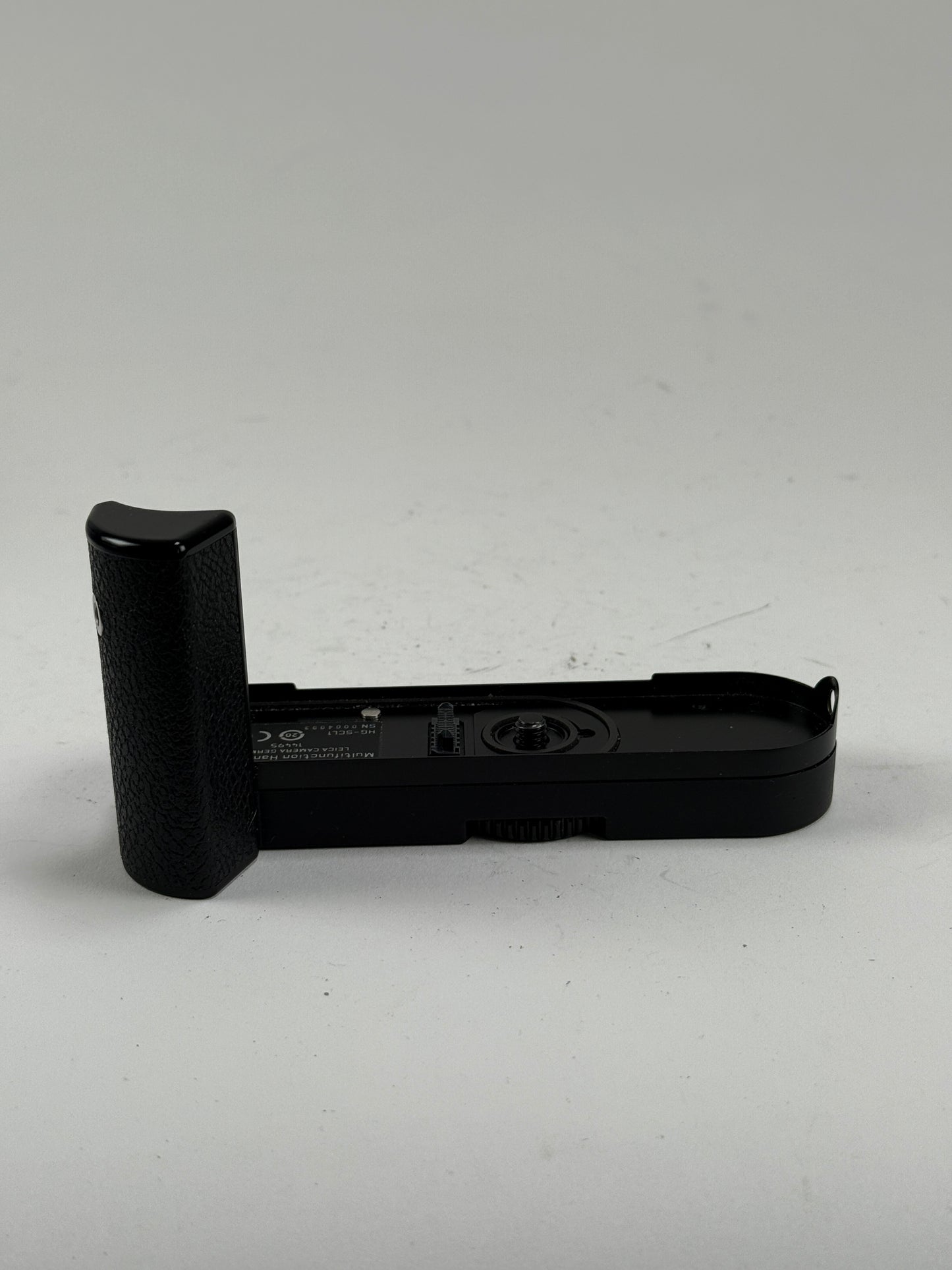 Leica 14495 Multifunction Handgrip for Leica M Digital Rangefinde