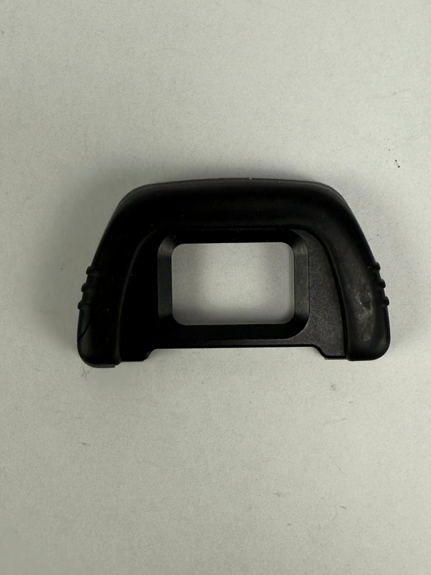 Nikon DK-21 eyecup for D200 D80 D90 D300 D750 camera