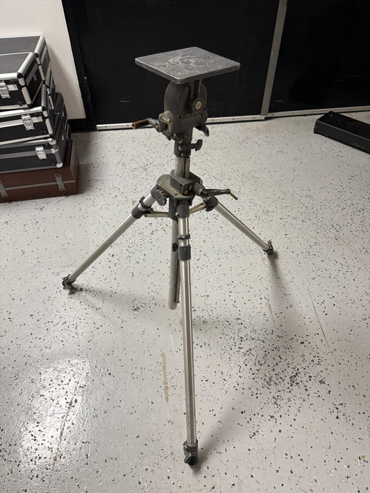 Majestic Heavy Duty Geared Tripod with Head Cinema camera with head