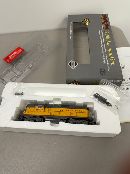 PROTO 2000 GP9I Union Pacific 151 Limited Edition HO Train Locomotive