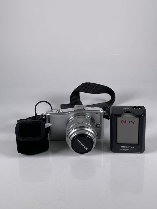 OLYMPUS PEN E-PM1 Mirrorless DSLR Camera + 14-42mm Lens kit white