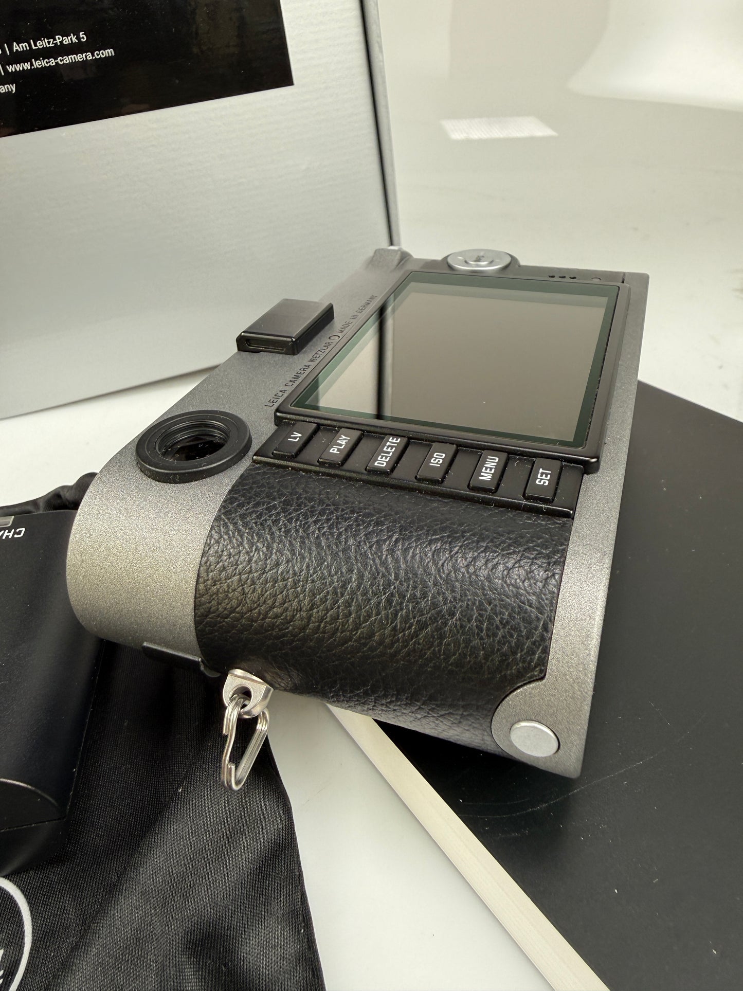 Leica M-E (Typ 240) 24MP Digital Rangefinder Camera Anthracite RARE