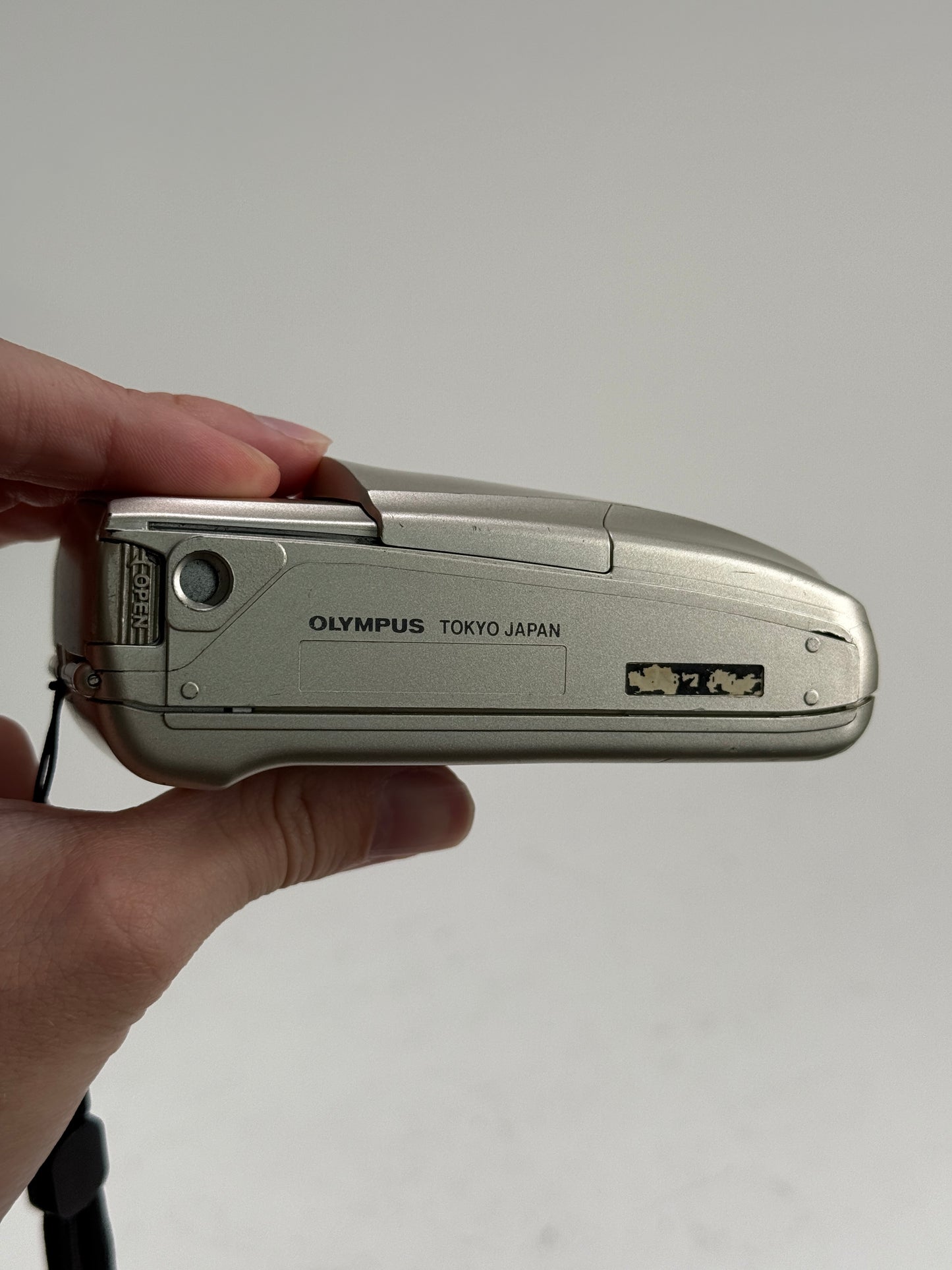 Olympus Stylus Epic DLX MJU II 35mm point and shoot p&s film camera 35mm f2.8 chrome/silver