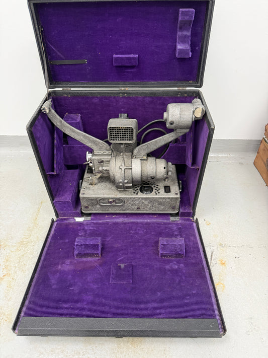 Filmo Bell Howell Model 130 16mm Film Projector – RARE